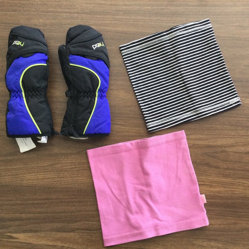 Winter Essentials Bundle: HEAD Mittens & 2 Neck Gaiters